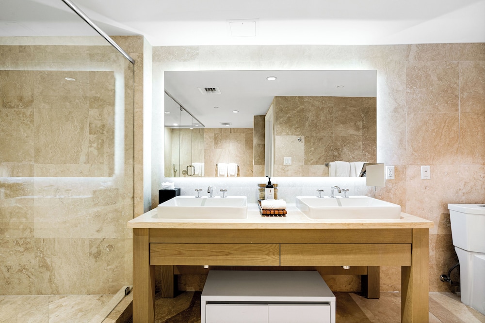 Luxury Vacation Rentals at 1 Hotel & Homes by LRMB