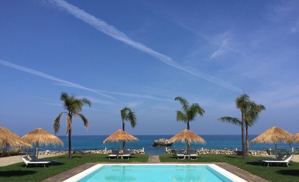 Sunshine Beach Resort