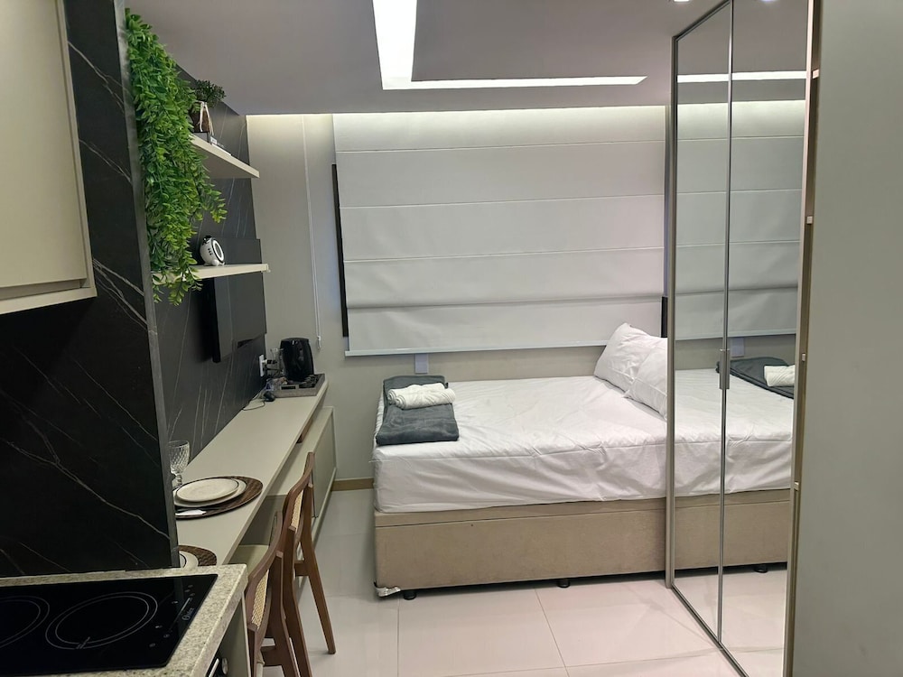 Fully Equipped Apts With Leisure Minutes From the Beach Hfos