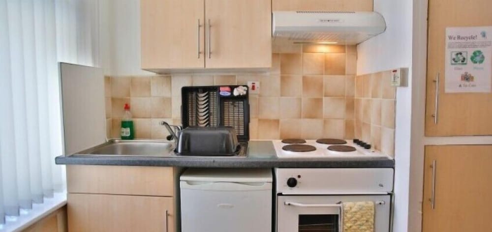 Lynton Apartments