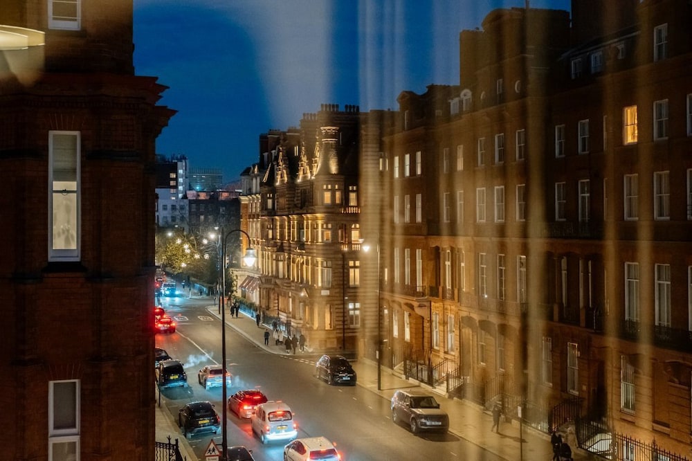 The Knightsbridge Residences