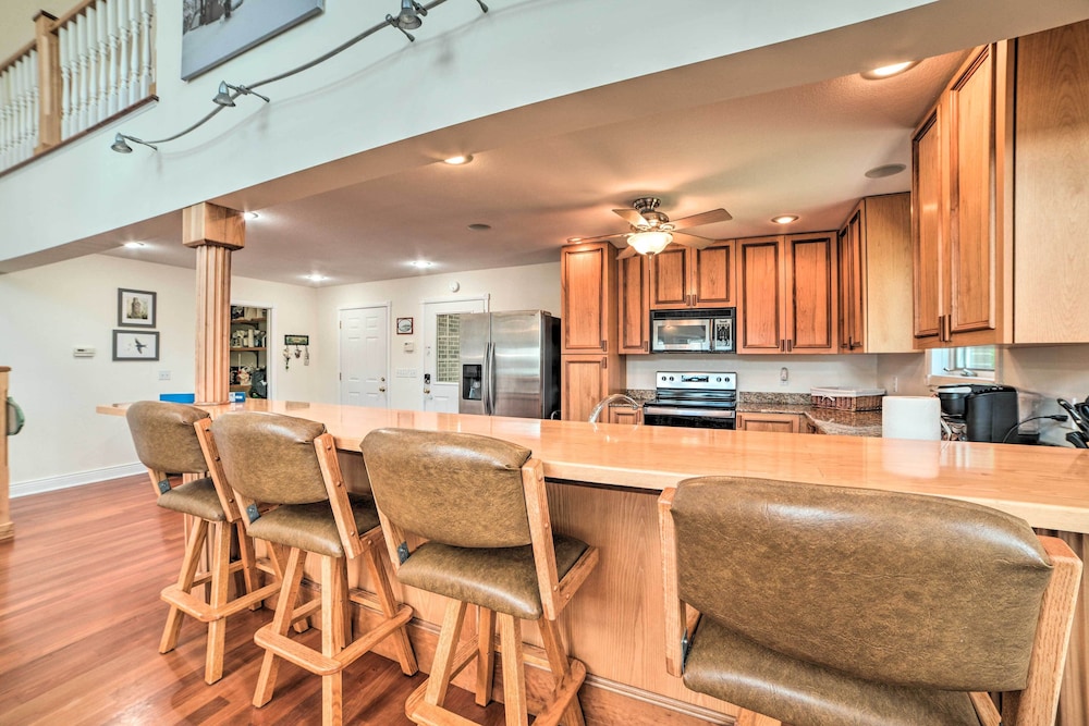 3,000 Sq Ft A-frame Home on Kentucky Lake w/ Dock!