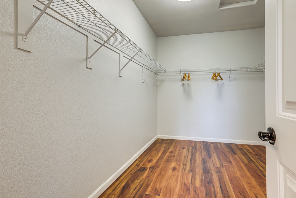 7 Mi to Dtwn: Home w/ Fenced Yard in Roseville!
