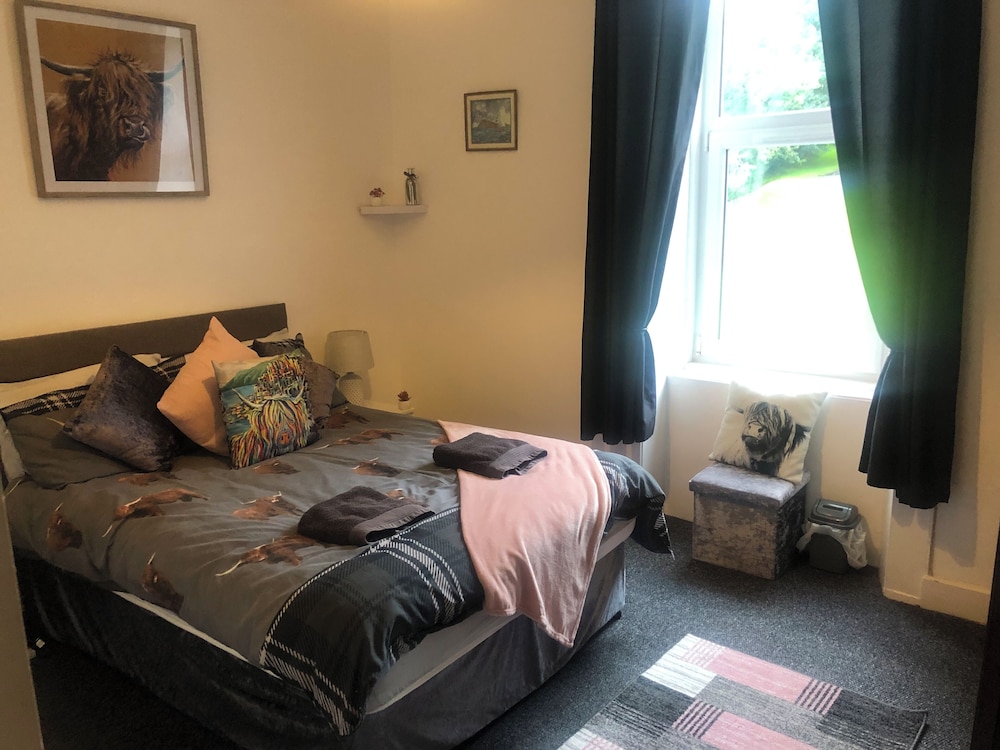 Captivating 2-bed Apartment in Isle of Bute view 2