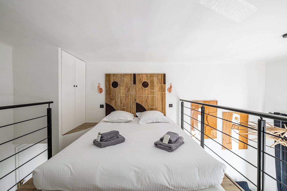Quiet and Luxurious Apartment - Cannes Center - 1br/4p view 3