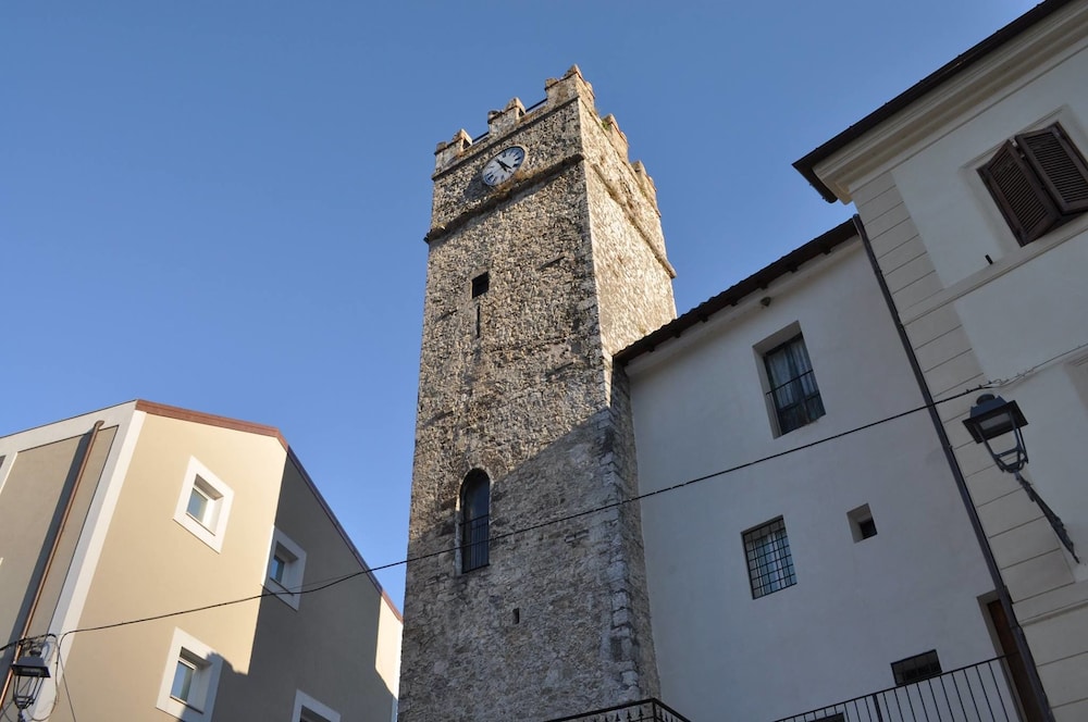 Photo 28