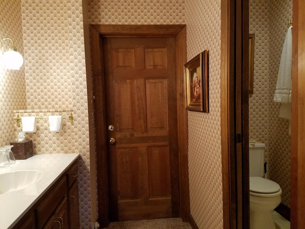 Innisfree Boutique Inn By-The-Lake