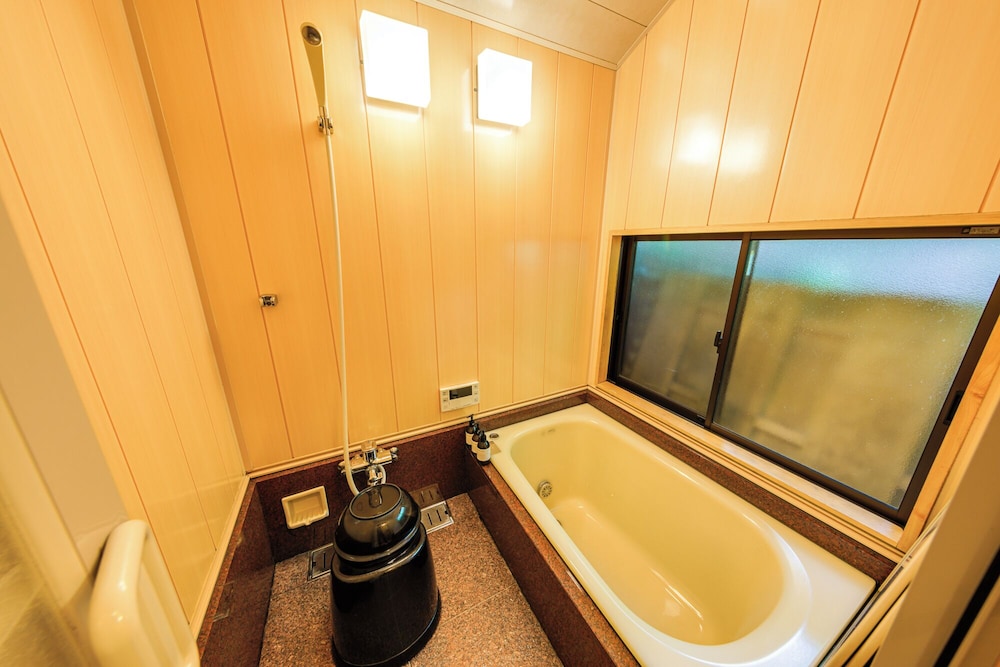 Tsukihitei Ryokan