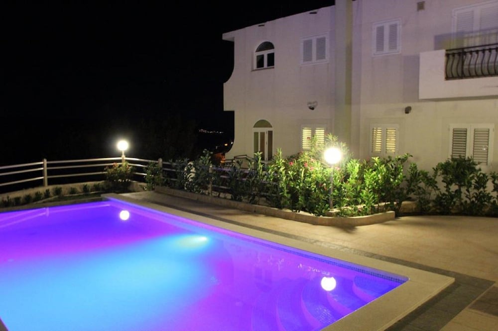 Apartment Tafra 4