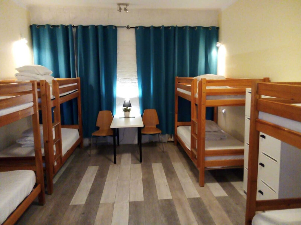 Hostel Chmielna 5 Rooms & Apartments