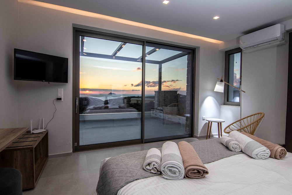Crete Villa Paseathea Luxurious Pool Getaway