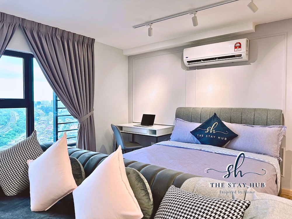 Arte Cheras Luxury Suites