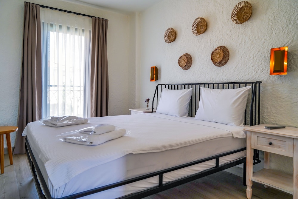 Cemal Alaçatı Butik Otel - Image 28