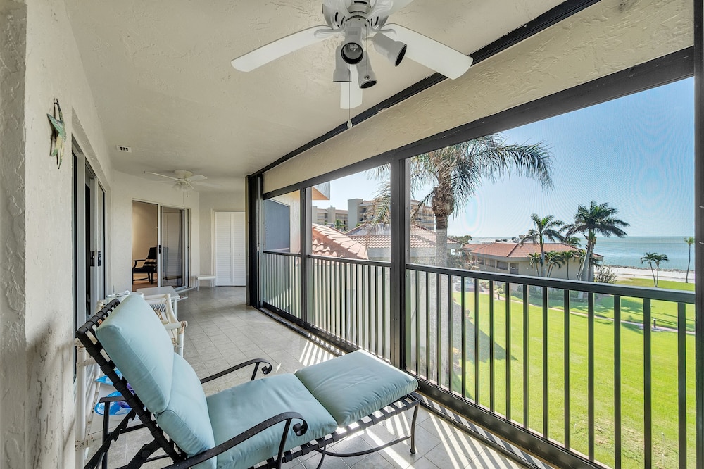 Gulf-view Condo With Resort-style Amenities 2 Bedroom Condo