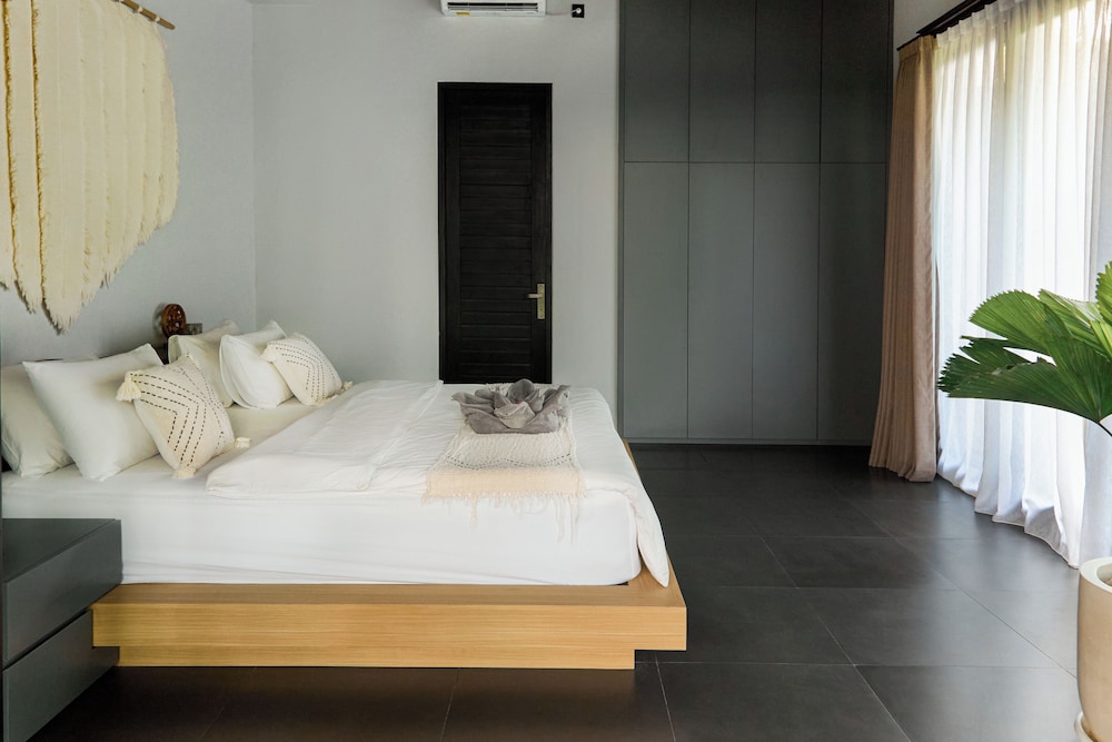 Villa Savaya Canggu Batu Bolong