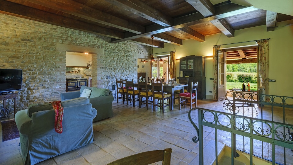 Ca Seppe 10 2 by Marche Holiday Villas