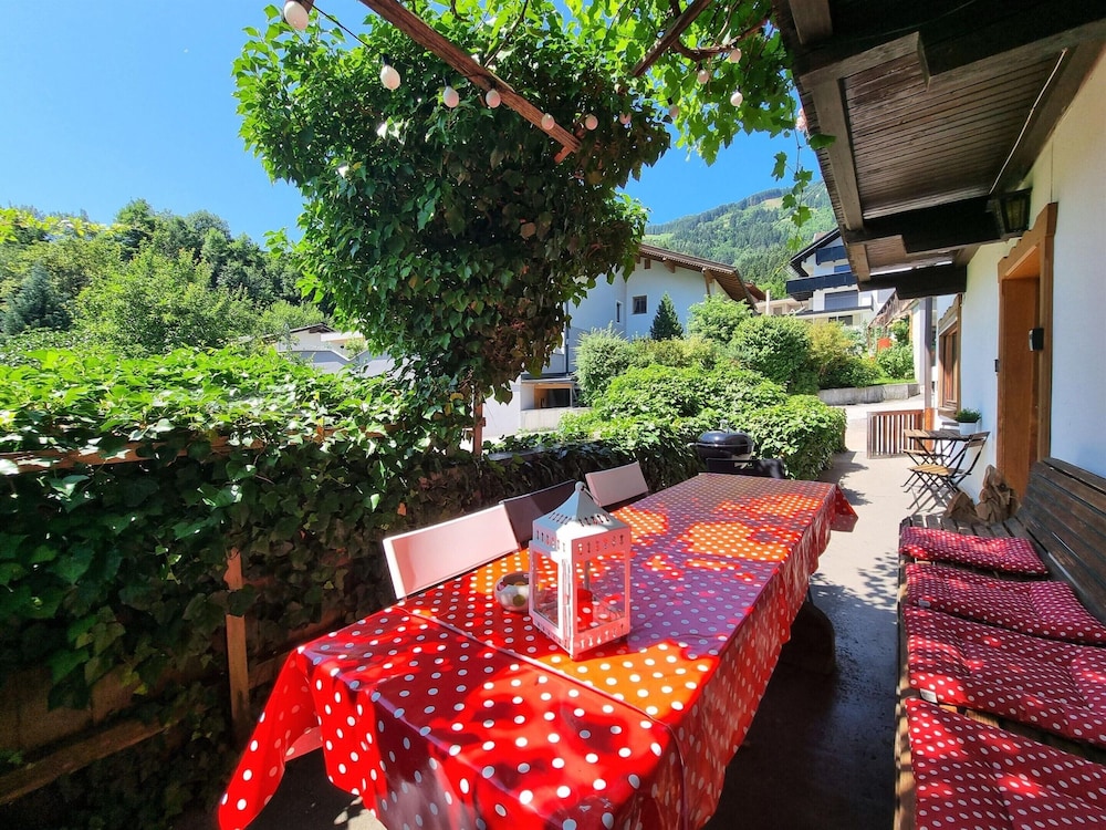 Spacious House In Fugen With Terrace