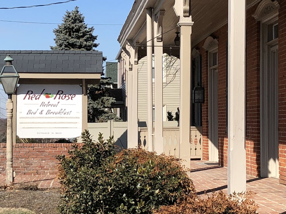 Red Rose Bed & Breakfast