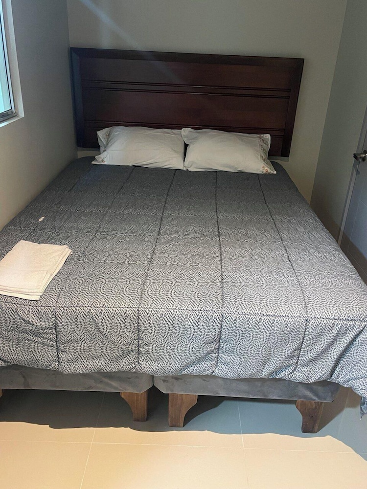 hostal low cost