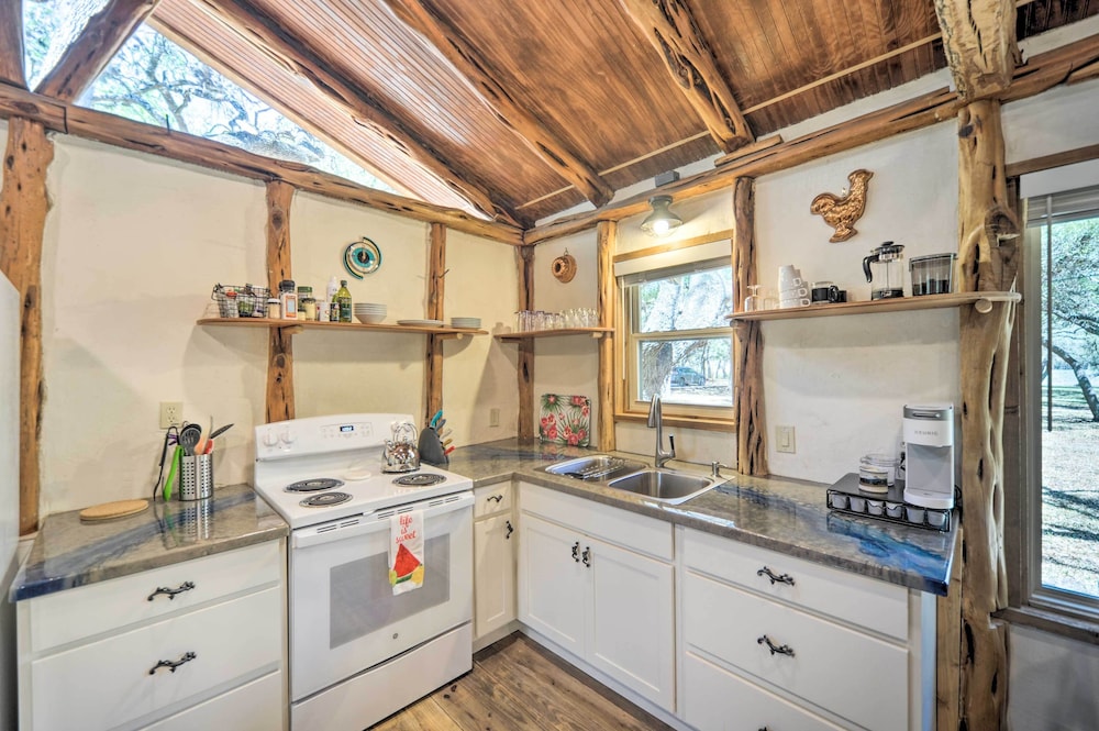 Unique Stay: Historic Home Along Blanco River view 5