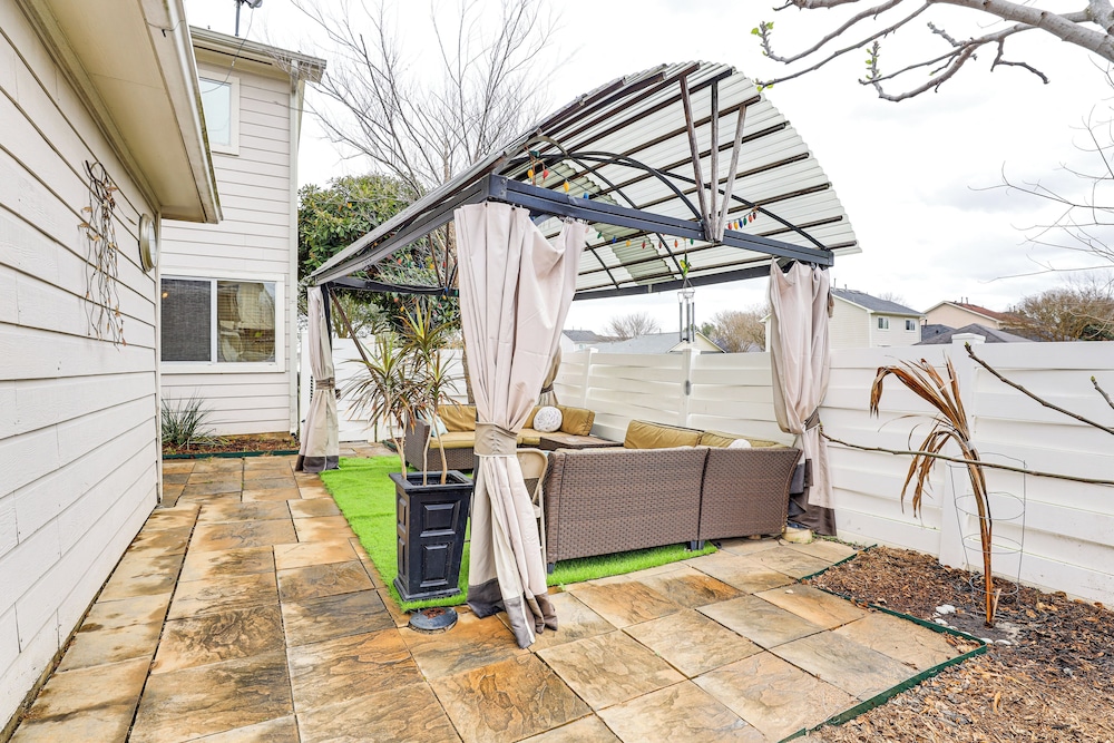 12 Mi to Energy Corridor: Family Home w/ Grill!