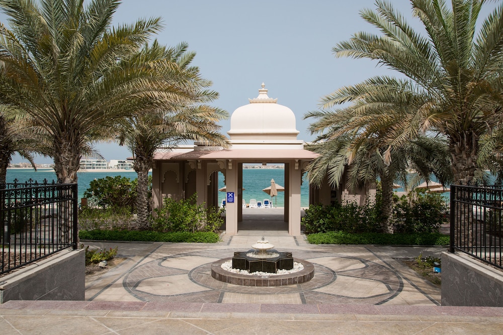 HiGuests - Grandeur Residences