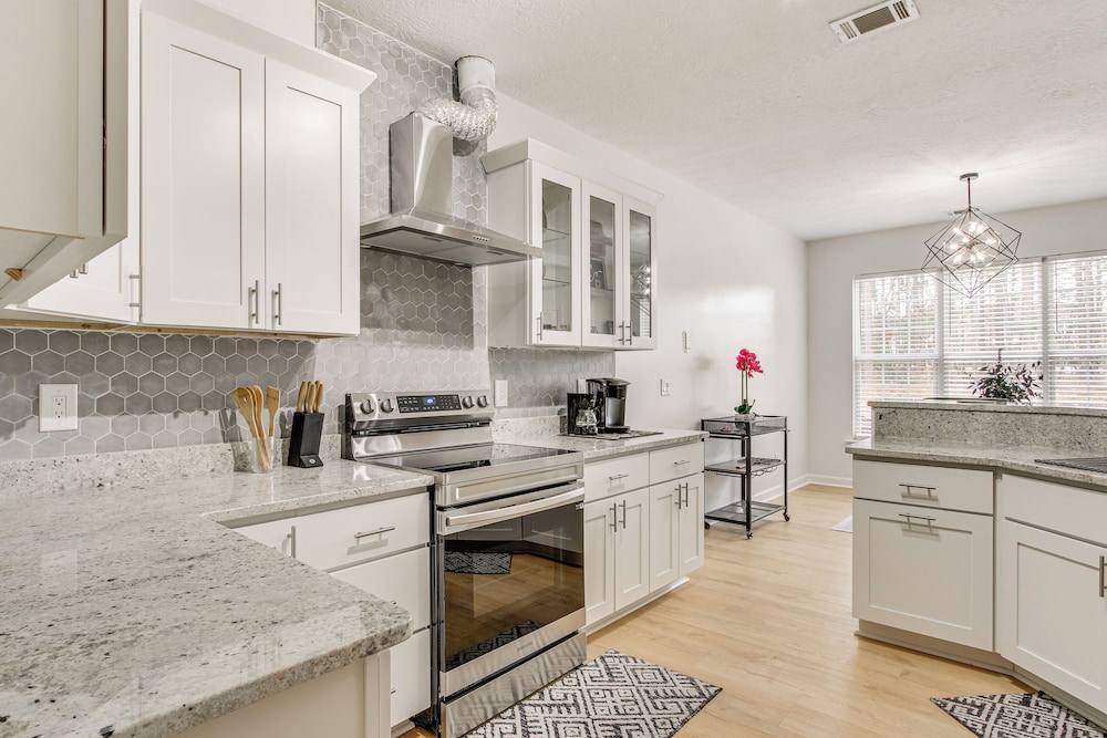 10 Mi to Augusta: Quiet Home w/ Patio & Yard!