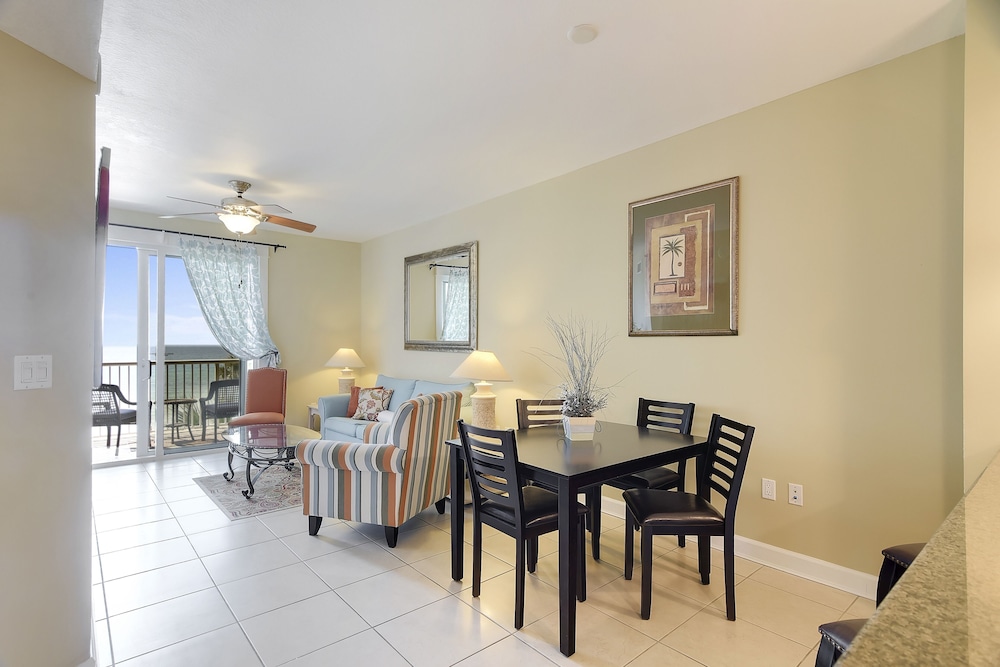 Grand Panama Beach Resort by Book That Condo