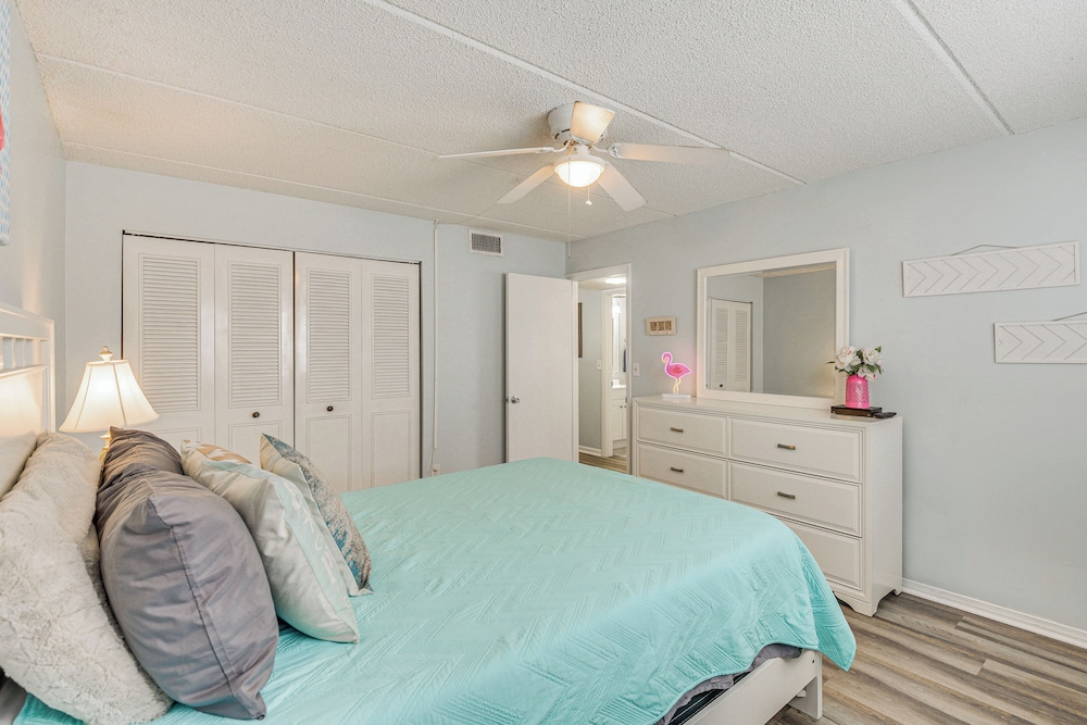 Oceanside Ormond Beach Condo, Steps to Shore!