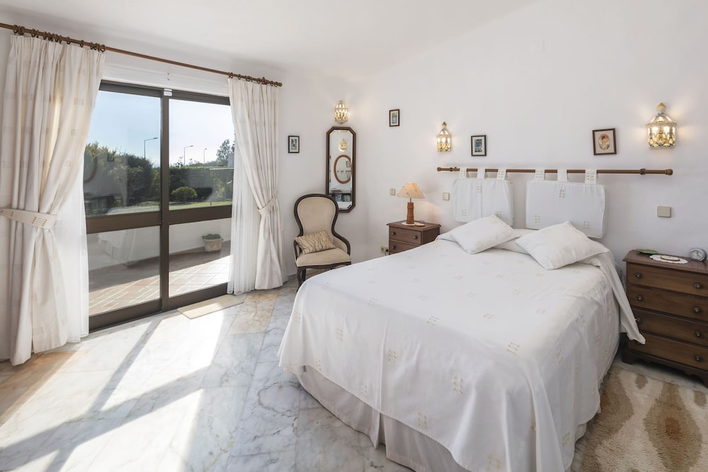 Casa Ryder Casa Ryder Short Walk From Marinha b