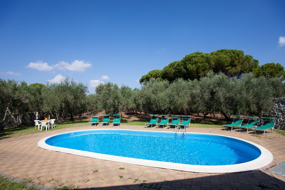 Villa Degli Dei with garden and pool photo 3