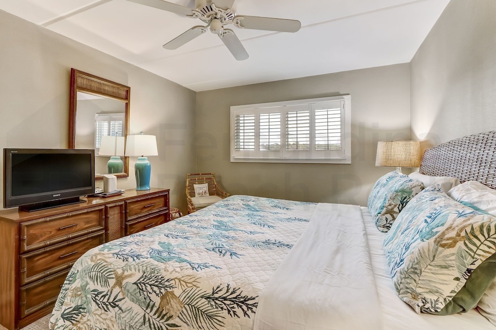Beautifully Decorated Condo with Magnificent View of Atlantic by RedAwning