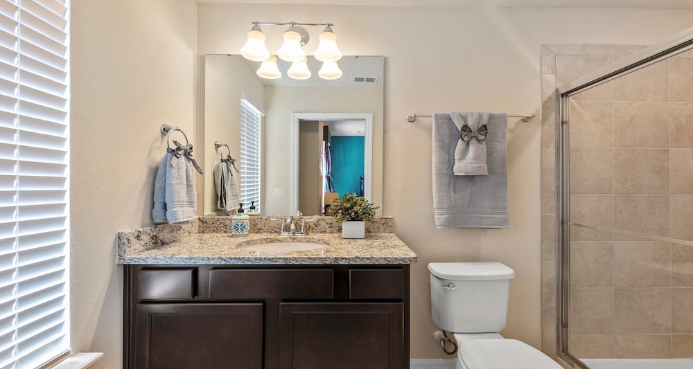 Solterra Resort Lakeview 7195 - Image 3