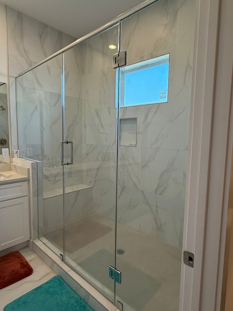 Luxe 3BR for Families Nurses and Group