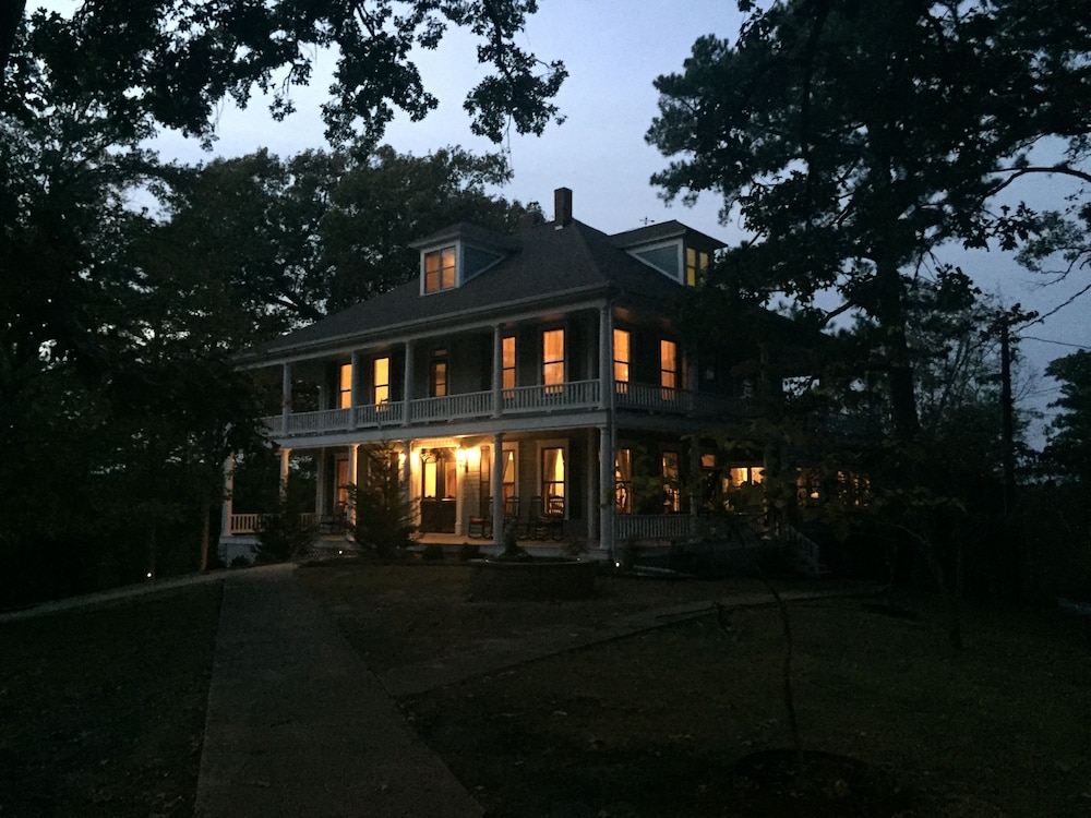 Lookout Cottages