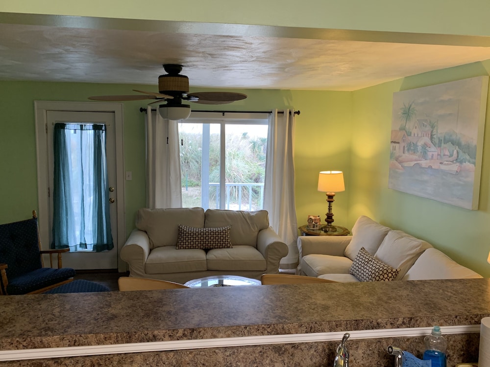 Beach Front On The Bay 3 Bedroom Bungalow