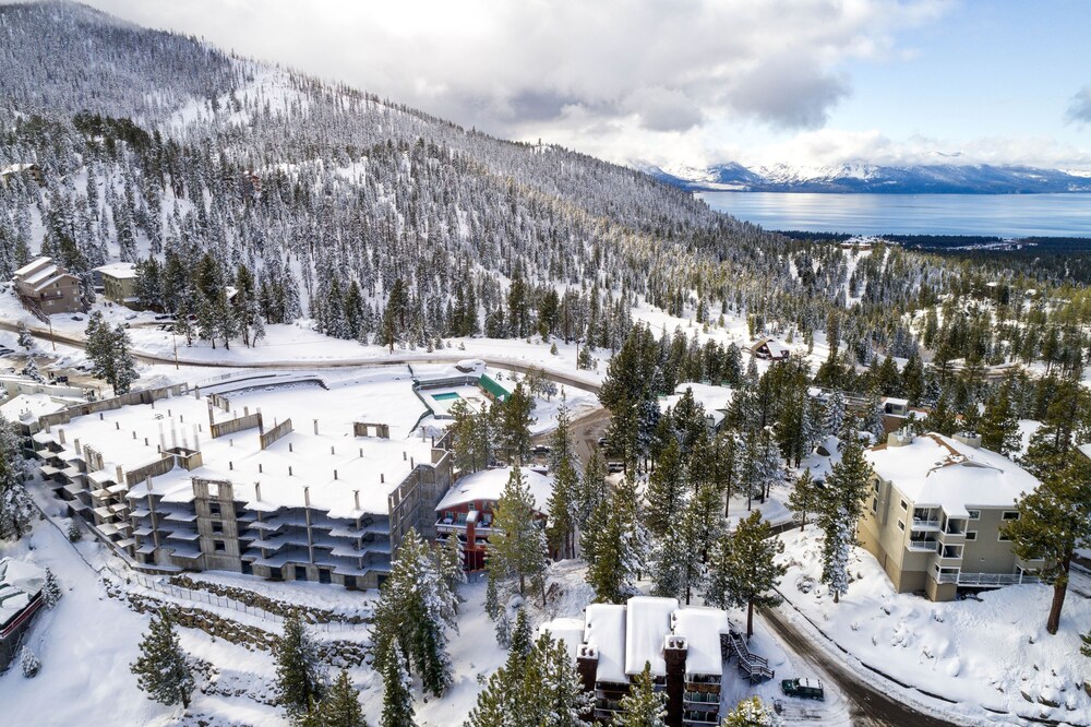 Snowflake Chalet 2 Bedroom Condo