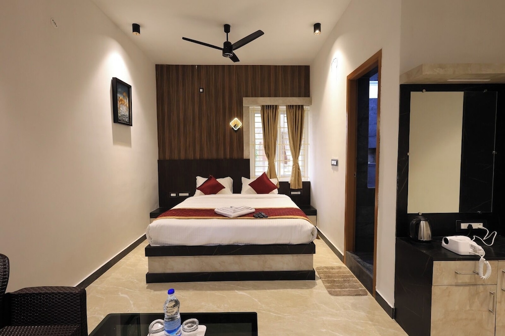 Ozone Hill Resorts