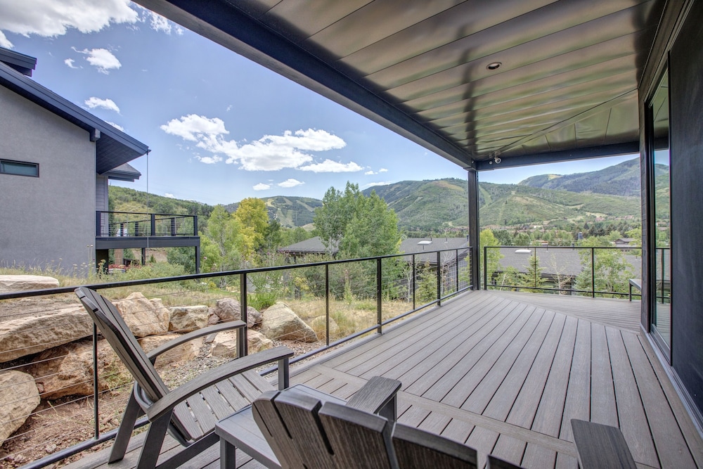 Nine Peaks 4 Bedroom Home