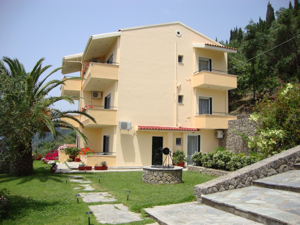 Pelagos Apartments