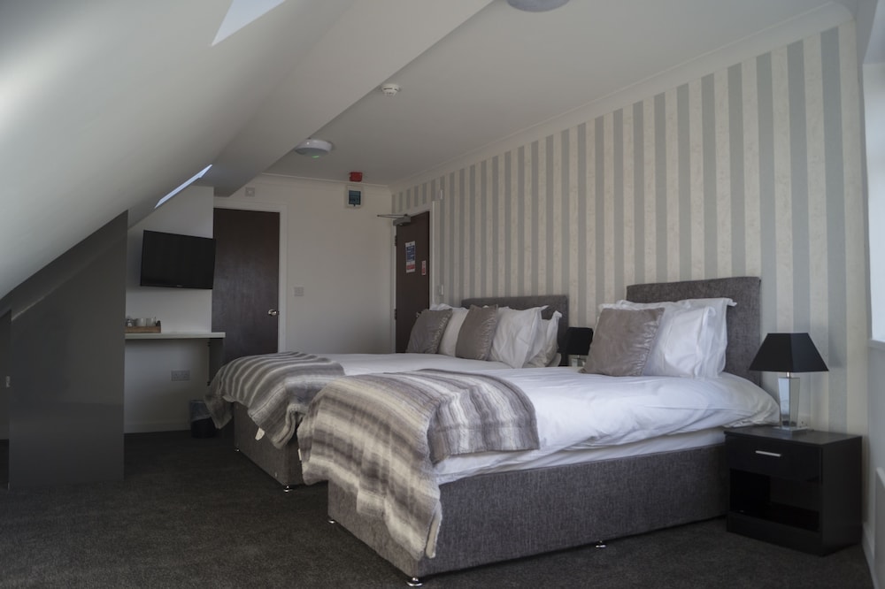 Kirks Korner Hotel