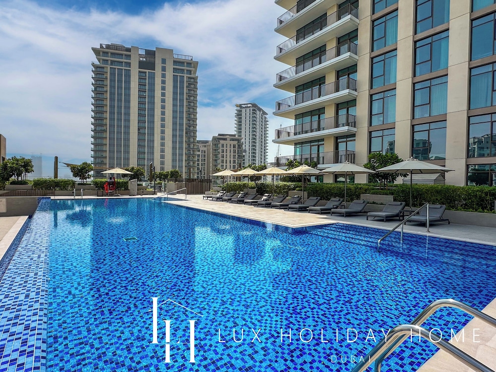LUX The Creek Palace Residence Suite 2