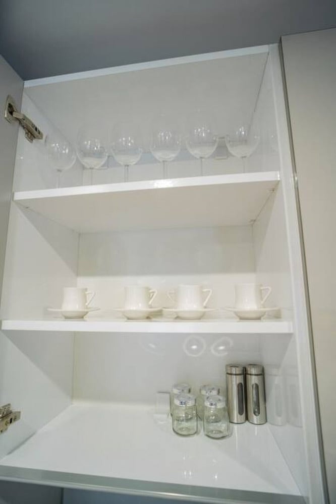 Luxurious 2 1 Apartment Near Mall of Istanbul
