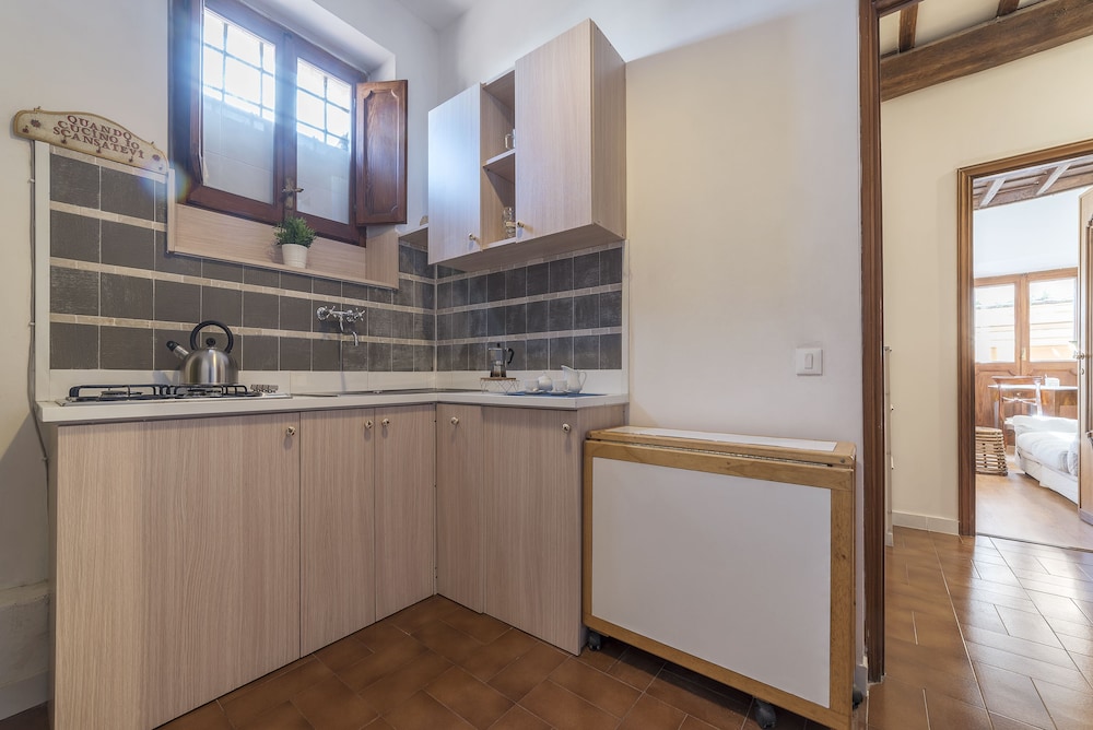 Montecitorio & Pantheon Stylish Flat