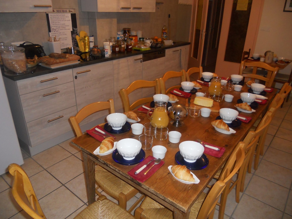 Chez Louis - Chambres d'Hôtes view 5