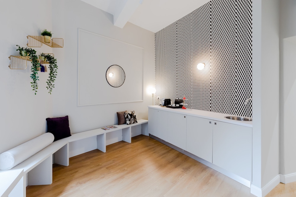 Suites by Chloe