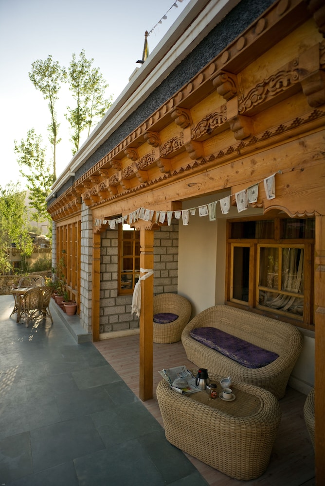 Silver Cloud Ladakh