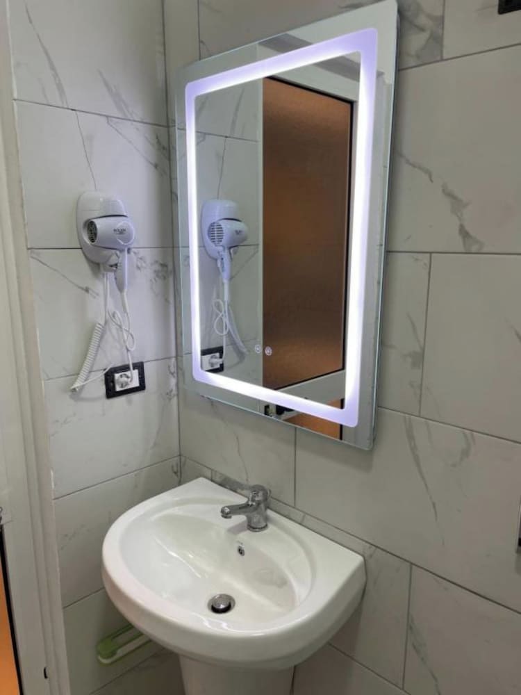 Tirent Apartment-Studio Central