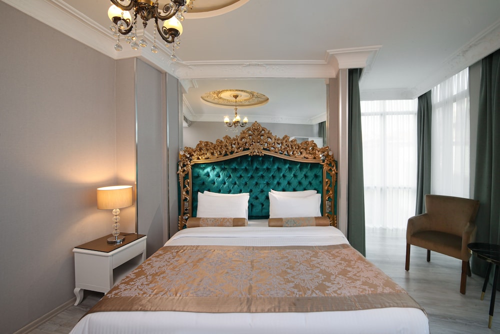Beyaz Monarch Otel - Image 11