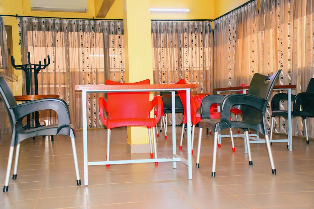 Ouagadougou Vacations - Hotel Residence SAM - Property Image 12